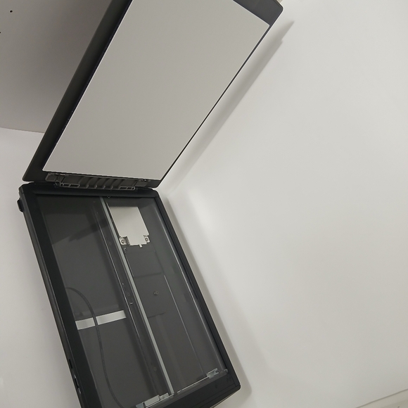 Canon Gray Flatbed Scanner Lide210 - Picture 11 of 14